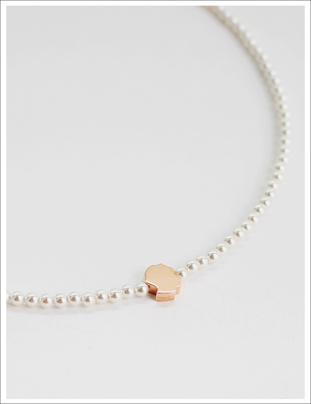Face it with mini pearl Necklace