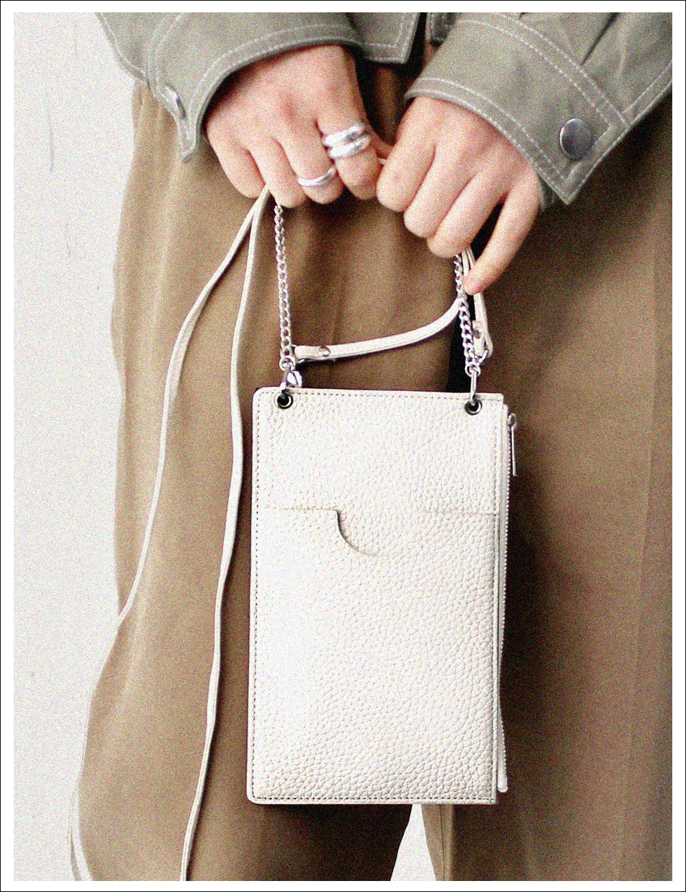 Classy chain leather phone mini bag_Cream